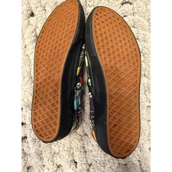 Vans x Disney Toy Story Sid's Mutant Toy Classic Slip-On Shoes Black M 7 W 8.5 - Picture 6 of 7